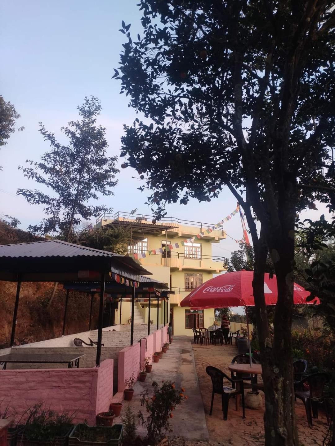 Hotel Swornim Namobuddha ドゥリケル エクステリア 写真